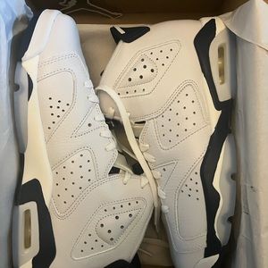 Jordan Retro 6 (Midnight Navy)